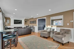 22 Schuyler Dr, Commack, NY 11725 - Photo 12