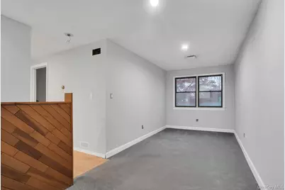 22 Schuyler Drive, Commack, NY 11725 - Photo 36