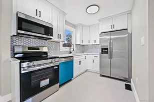 63 Cedar Ave, Farmingdale, NY 11735 - Photo 8