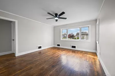 63 Cedar Avenue, Farmingdale, NY 11735 - Photo 4