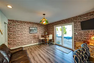 1 Freedom Ct, Babylon, NY 11702 - Photo 12