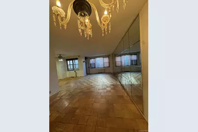 70-25 Yellowstone Blvd #1 Y, Forest Hills, NY 11375 - Photo 4