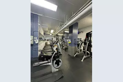 70-25 Yellowstone Blvd #1 Y, Forest Hills, NY 11375 - Photo 12