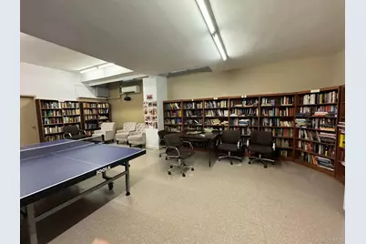 70-25 Yellowstone Blvd #1 Y, Forest Hills, NY 11375 - Photo 10