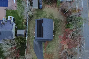 2 Winfield Davis Dr, Coram, NY 11727 - Photo 4