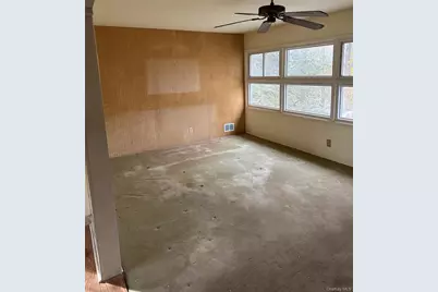 724 Locksley Road, Yorktown Heights, NY 10598 - Photo 4