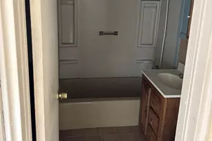 724 Locksley Rd, Yorktown Heights, NY 10598 - Photo 8