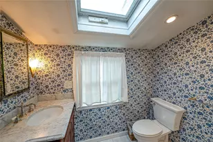 178 S Bayview Ave, Amityville, NY 11701 - Photo 24