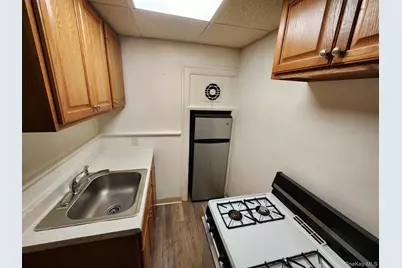 37 Jennings Avenue #2, Patchogue, NY 11772 - Photo 6