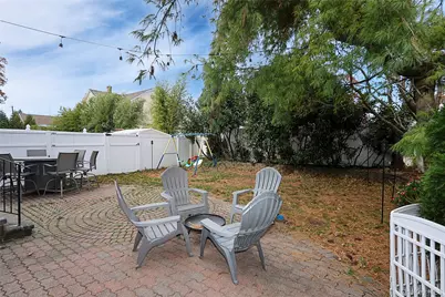 83 Lexington Avenue, Westbury, NY 11590 - Photo 22