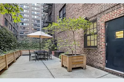304 E 41st Street #1503A, New York, NY 10017 - Photo 6