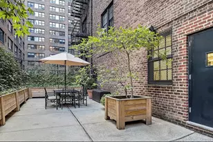 304 E 41st St, New York, NY 10017 - Photo 6