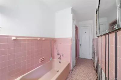 1 Glenwood Avenue, New Rochelle, NY 10801 - Photo 14