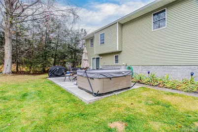 32 Deer Run Road, Poughkeepsie, NY 12603 - Photo 8