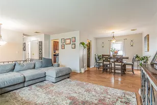 32 Deer Run Rd, Poughkeepsie, NY 12603 - Photo 12