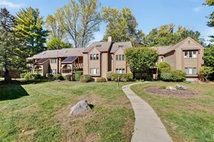 101 Eagle Bay Dr, Ossining, NY 10562 - Photo 2