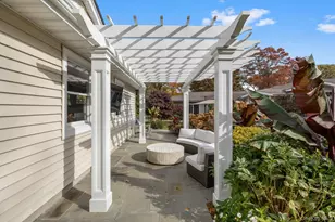 12 Orchard Dr, Woodbury, NY 11797 - Photo 20