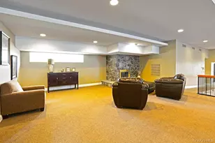 19 Dogwood Ln, Manorville, NY 11949 - Photo 18