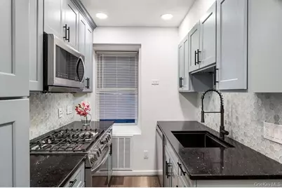 70 Locust Avenue #B101, New Rochelle, NY 10801 - Photo 8