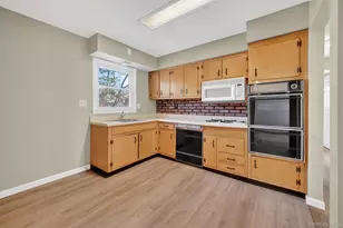 34 Poplar St, Nanuet, NY 10954 - Photo 8