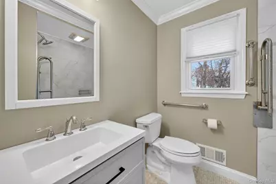 34 Poplar Street, Nanuet, NY 10954 - Photo 12