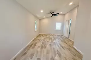 22 Lookout Dr, Sound Beach, NY 11789 - Photo 14