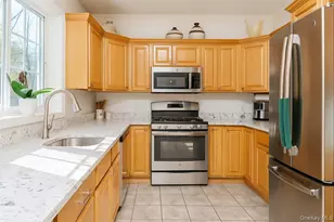 26 Hidden Creek Blvd, Monroe, NY 10950 - Photo 4