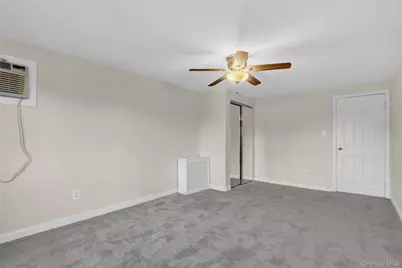 60 Parsons Drive, Hempstead, NY 11550 - Photo 22