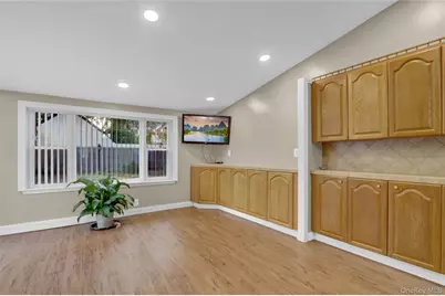 60 Parsons Drive, Hempstead, NY 11550 - Photo 10