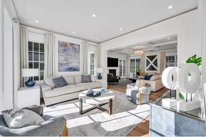 207 Mill Spring Road, Manhasset, NY 11030 - Photo 4