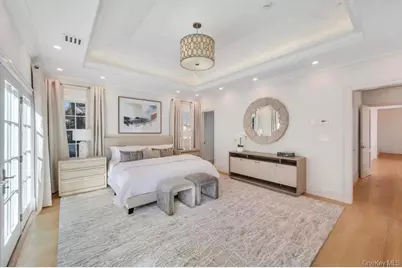 207 Mill Spring Road, Manhasset, NY 11030 - Photo 22