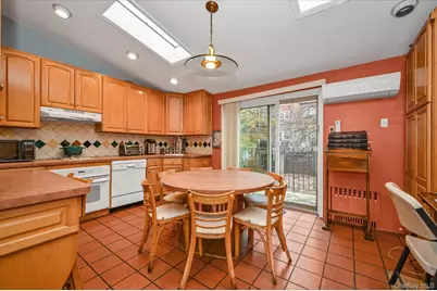 73-41 141st Place, Kew Gardens, NY 11367 - Photo 6