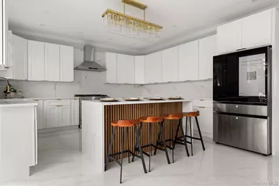 1035 Glen Drive, Franklin Square, NY 11010 - Photo 14