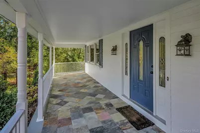 43 Edcris Lane, Huntington, NY 11743 - Photo 2