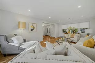 43 Edcris Ln, Huntington, NY 11743 - Photo 14