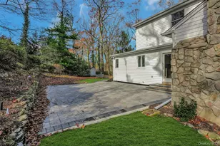 43 Edcris Ln, Huntington, NY 11743 - Photo 46