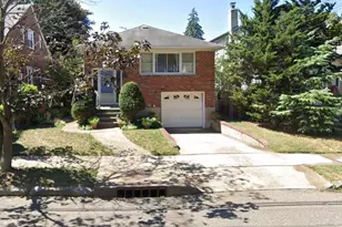 132A Hawthorne Ave, Floral Park, NY 11001 - Photo 2