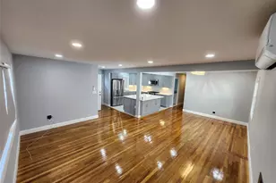 132A Hawthorne Ave, Floral Park, NY 11001 - Photo 4