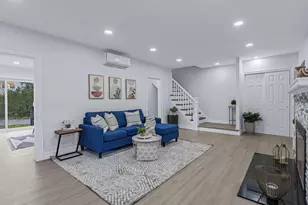 62 Essex Rd, Great Neck, NY 11023 - Photo 4