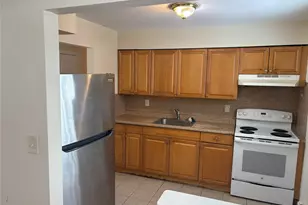 148 N 22nd St, Wheatley Heights, NY 11798 - Photo 2