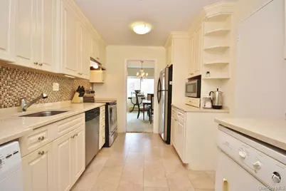 30 Greenridge Avenue #3G, White Plains, NY 10605 - Photo 20