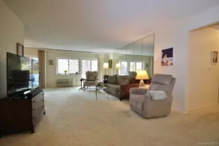 30 Greenridge Ave, White Plains, NY 10605 - Photo 10