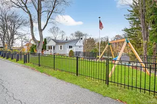 30 Trolley Rd, Cortlandt Manor, NY 10567 - Photo 6