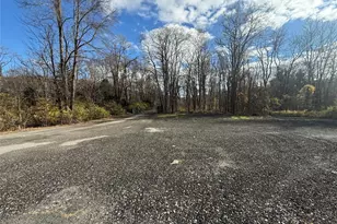 16 Ernest Ln, Mahopac, NY 10541 - Photo 4