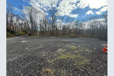 16 Ernest Lane, Mahopac, NY 10541 - Photo 6