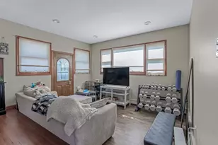 4 White Birch Ln, Commack, NY 11725 - Photo 8