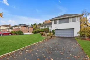 104 Olive Ln, New Hyde Park, NY 11040 - Photo 2