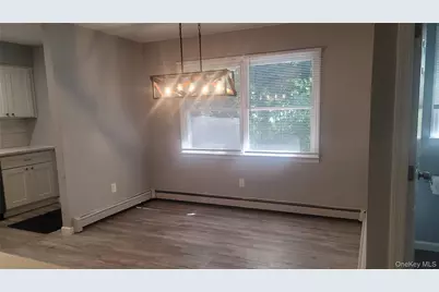 80-82 Laurel Blvd, Ronkonkoma, NY 11779 - Photo 4