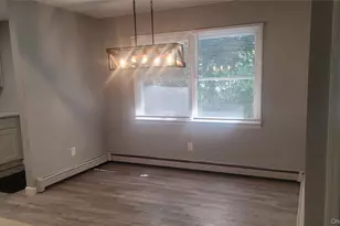 8082 Laurel Blvd, Ronkonkoma, NY 11779 - Photo 4