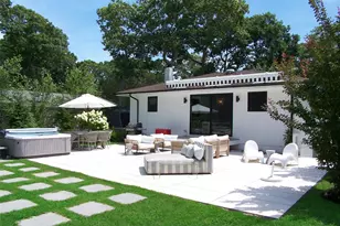 47 School St, Hampton Bays, NY 11946 - Photo 2